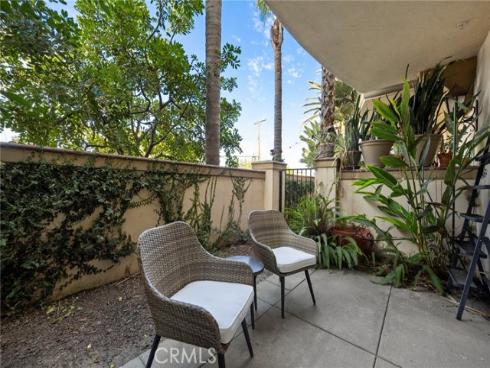 401  Bernard  211  Street, Costa Mesa, CA