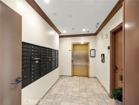 401  Bernard  211  Street, Costa Mesa, CA