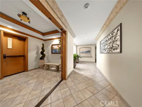 401  Bernard  211  Street, Costa Mesa, CA