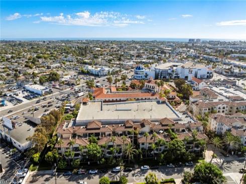 401  Bernard  211  Street, Costa Mesa, CA