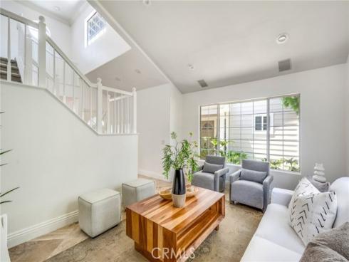 245  Palmer St.  , Costa Mesa, CA