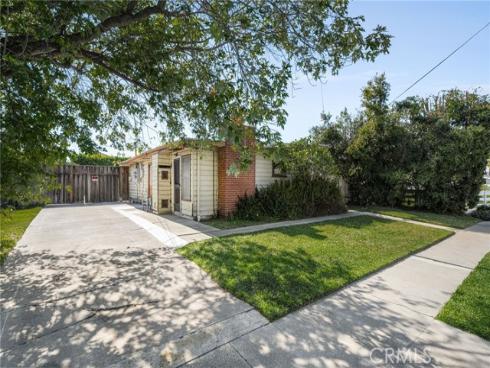 263 E 21st , Costa Mesa, CA