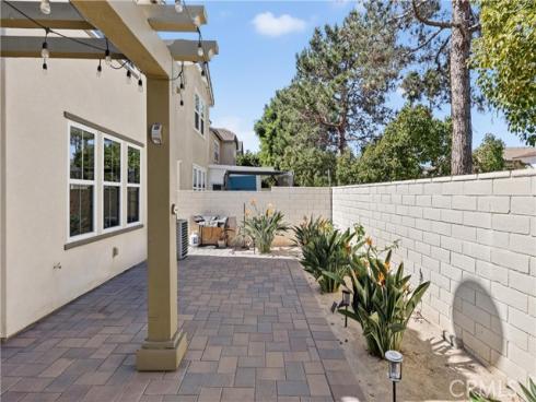 1030  Palmetto Way  , Costa Mesa, CA