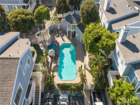 211 Saybrook , Costa Mesa, CA