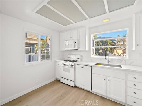 211 Saybrook , Costa Mesa, CA