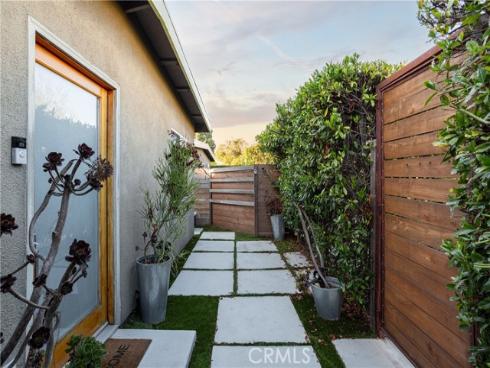 541  Bernard St  , Costa Mesa, CA