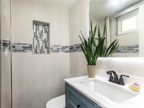 2750  San Carlos   Lane, Costa Mesa, CA