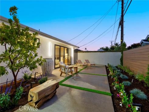 2989 Ceylon Drive, Costa Mesa, CA