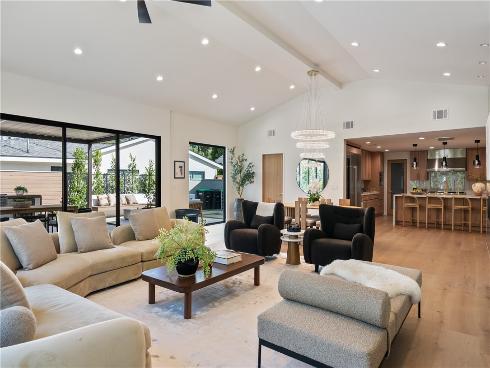 2989 Ceylon Drive, Costa Mesa, CA