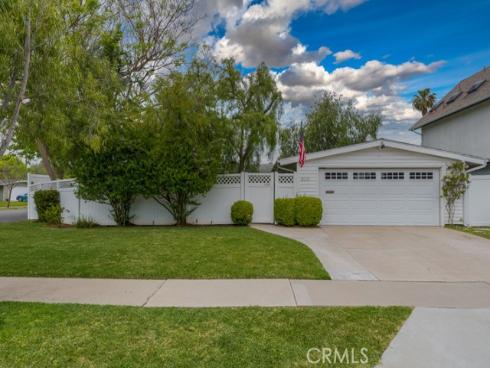 208 Dartmouth Place, Costa Mesa, CA