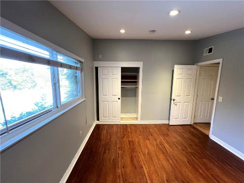 208 Dartmouth Place, Costa Mesa, CA