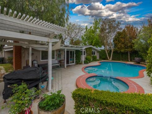 208 Dartmouth Place, Costa Mesa, CA