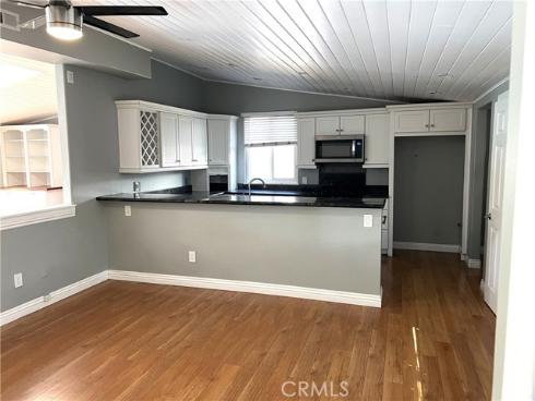 208 Dartmouth Place, Costa Mesa, CA