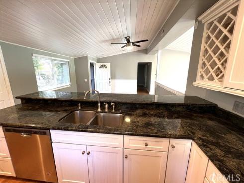 208 Dartmouth Place, Costa Mesa, CA