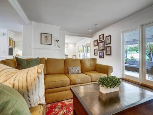 2879 Club House Rd , Costa Mesa, CA