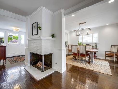 2879 Club House Rd , Costa Mesa, CA