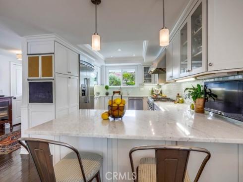 2879 Club House Rd , Costa Mesa, CA