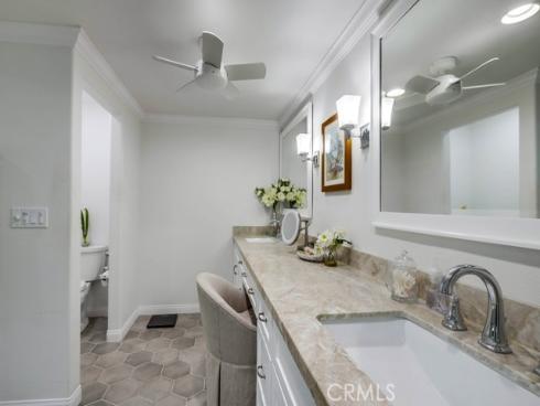 2879 Club House Rd , Costa Mesa, CA