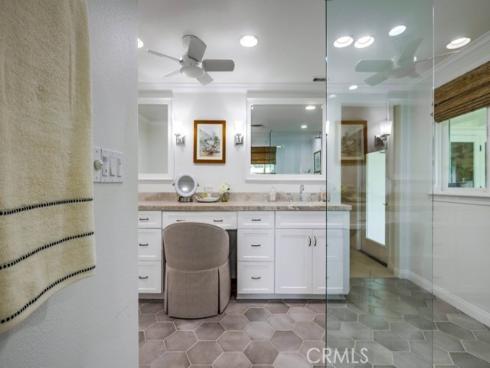 2879 Club House Rd , Costa Mesa, CA