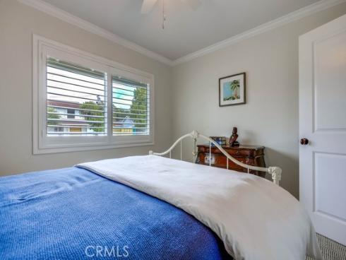 2879 Club House Rd , Costa Mesa, CA