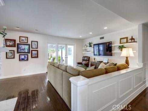 2879 Club House Rd , Costa Mesa, CA