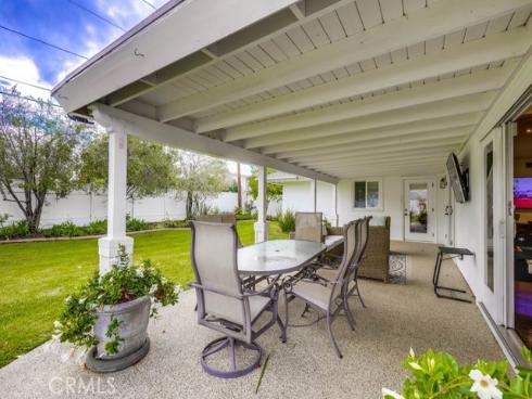 2879 Club House Rd , Costa Mesa, CA