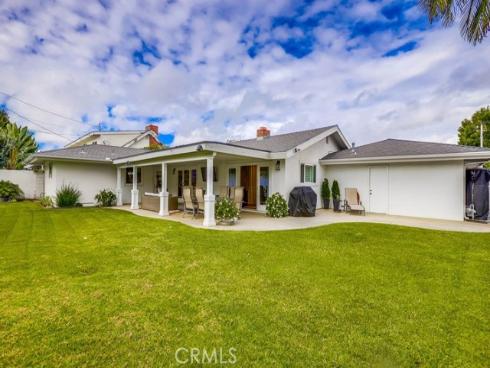 2879 Club House Rd , Costa Mesa, CA