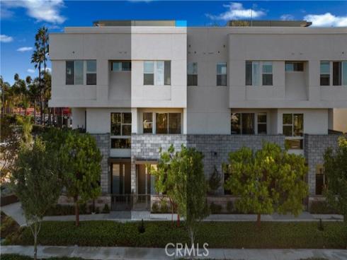 617 W 17th  , Costa Mesa, CA