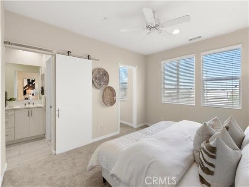 617 W 17th  , Costa Mesa, CA