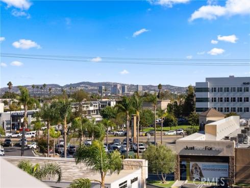 617 W 17th  , Costa Mesa, CA