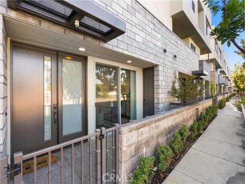 617 W 17th  , Costa Mesa, CA