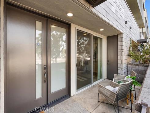 617 W 17th  , Costa Mesa, CA