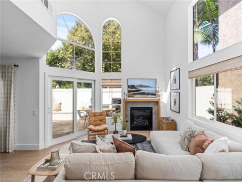 1947  Sundance  , Costa Mesa, CA