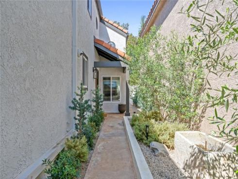 1947  Sundance  , Costa Mesa, CA