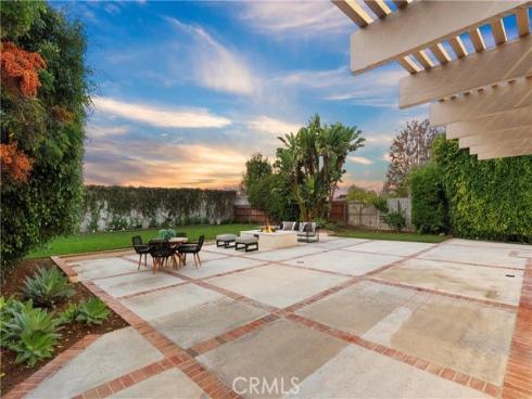 2741 Sandpiper Drive, Costa Mesa, CA