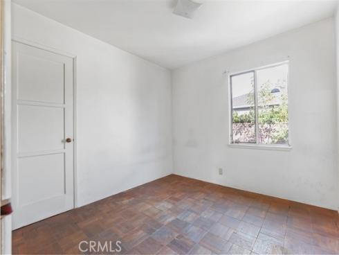 2060 State Avenue , Costa Mesa, CA