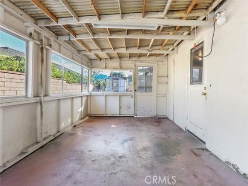 2060 State Avenue , Costa Mesa, CA