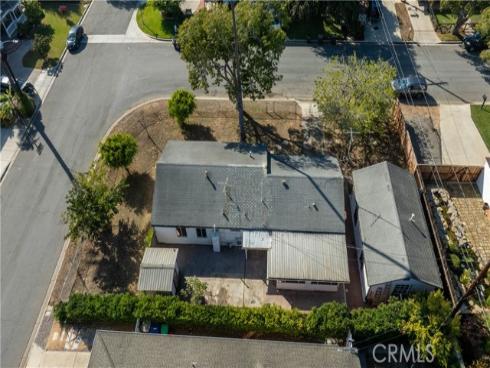 2060 State Avenue , Costa Mesa, CA