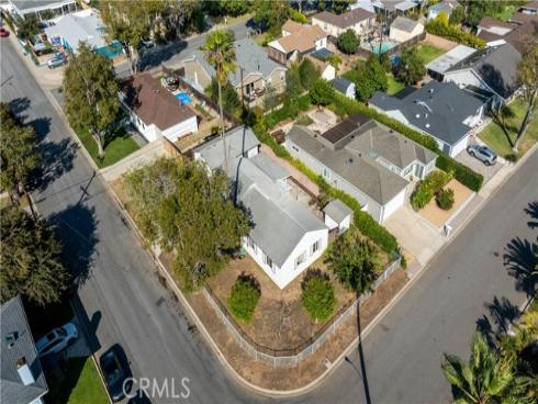 2060 State Avenue , Costa Mesa, CA