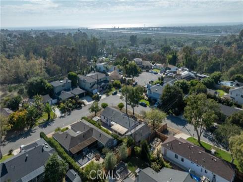 2060 State Avenue , Costa Mesa, CA