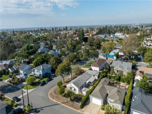 2060 State Avenue , Costa Mesa, CA