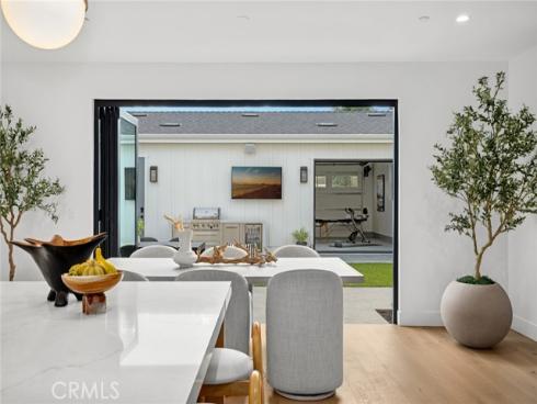 275  Walnut  , Costa Mesa, CA