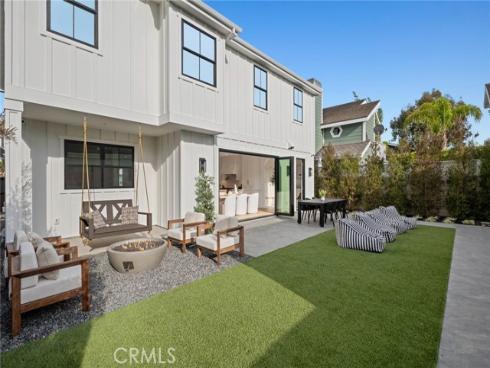 275  Walnut  , Costa Mesa, CA