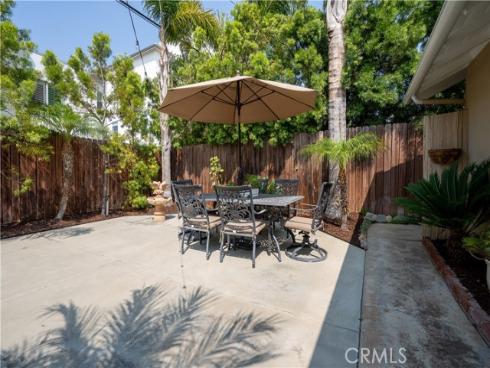 1170  Gleneagles  , Costa Mesa, CA