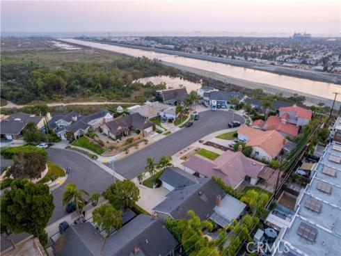 1170  Gleneagles  , Costa Mesa, CA