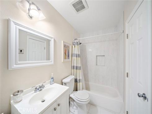 2404  Niagara  , Costa Mesa, CA