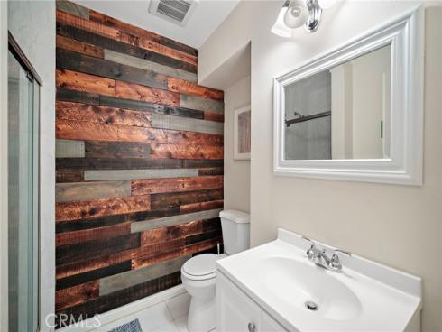 2404  Niagara  , Costa Mesa, CA