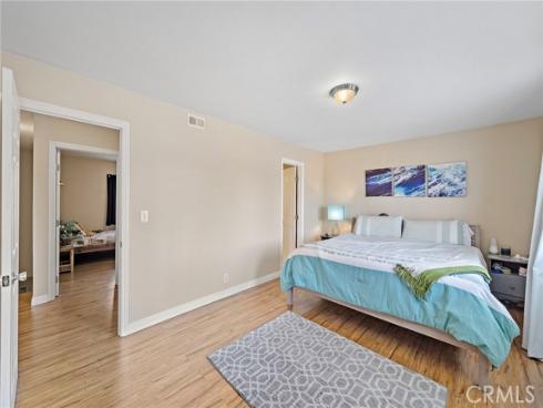 2404  Niagara  , Costa Mesa, CA