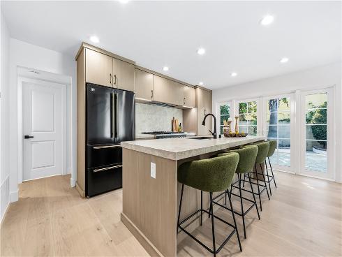 3493  San Marino   Circle, Costa Mesa, CA