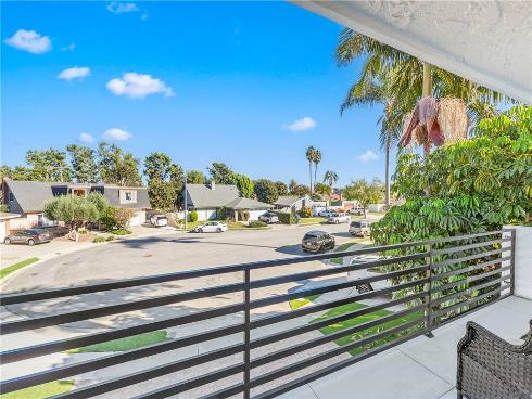3493  San Marino   Circle, Costa Mesa, CA